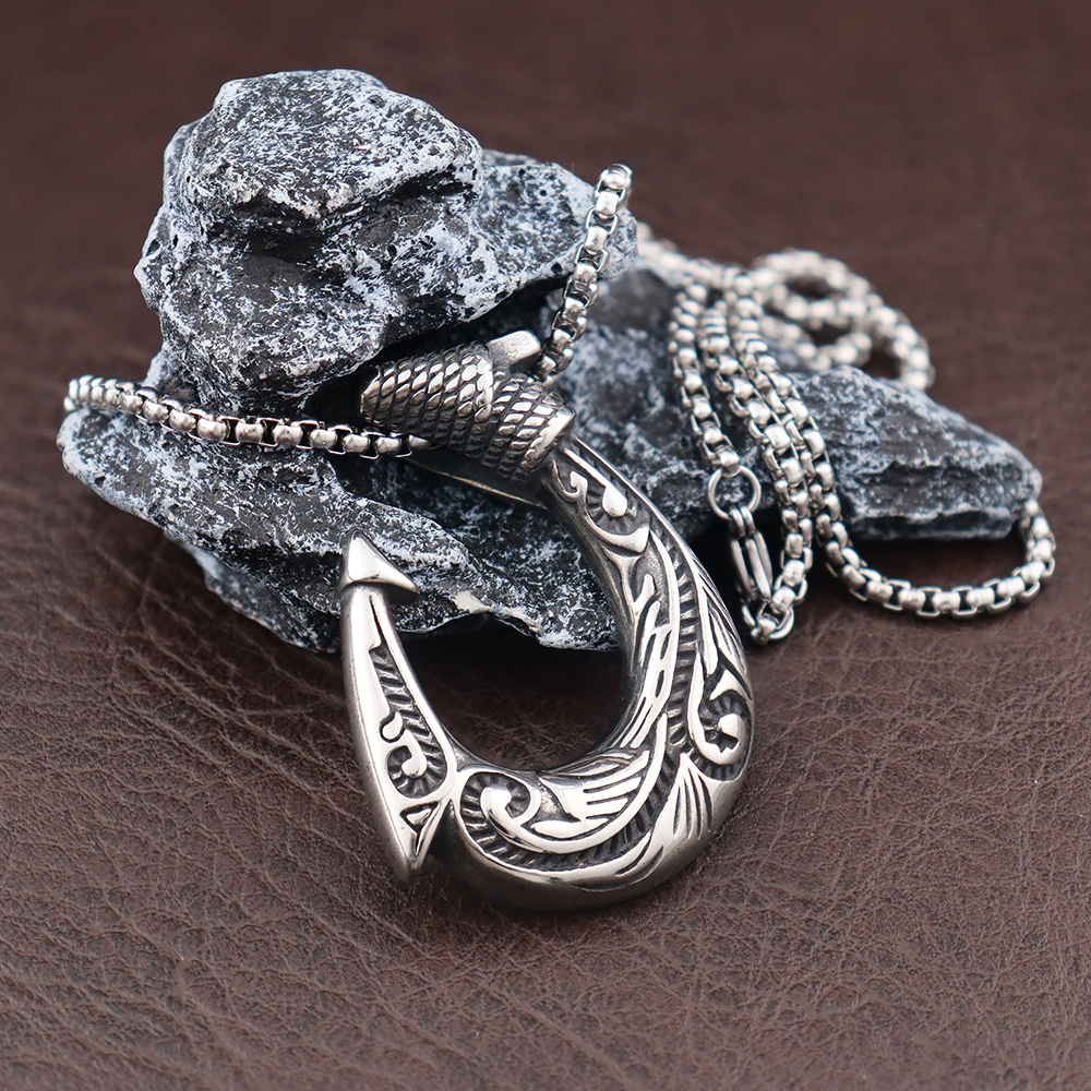 Maui Magic Fish Hook Necklace  - Battle Rope Anchor 리뷰 및 가격